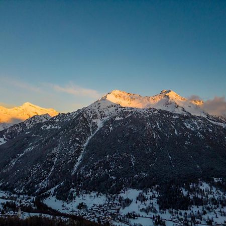 Au Charmant Petit Lac - Ecohotel Parc & Spa Champoluc Buitenkant foto