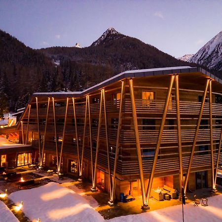 Au Charmant Petit Lac - Ecohotel Parc & Spa Champoluc Buitenkant foto