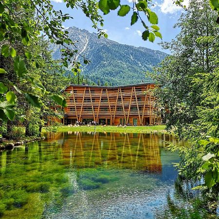 Au Charmant Petit Lac - Ecohotel Parc & Spa Champoluc Buitenkant foto